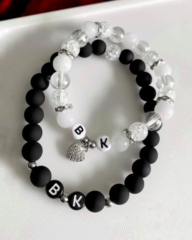 3 dny do Valentýna ♥️ Přemýšlíte, čím potěšit svého milovaného nebo milovanou? Objednejte si partnerské náramky a udělejte si radost navzájem. 👩‍❤️‍👨🫶🏼